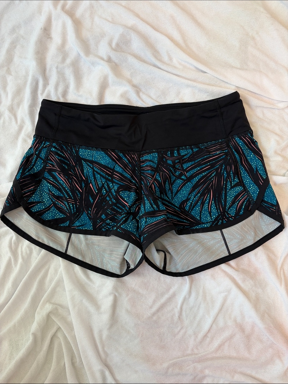 Lululemon Speed Short Palm Lace Teal